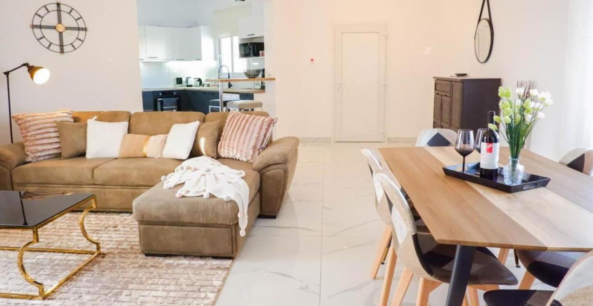 H&O Boulevard Breeze Apartment! Pafos Exterior foto